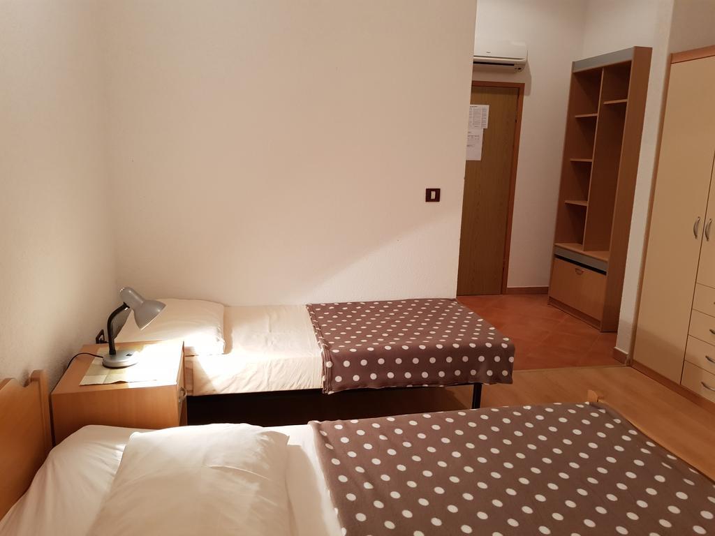 Guesthouse Palombaro ウマグ エクステリア 写真